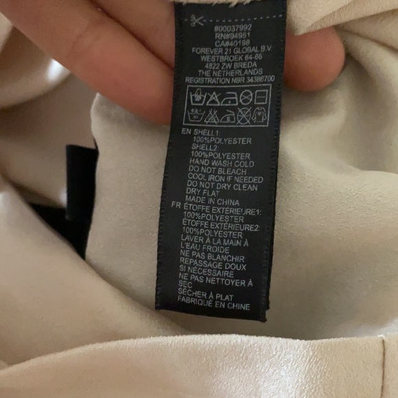 Forever 21 cream and black camisole blouse - Picture 5 of 5